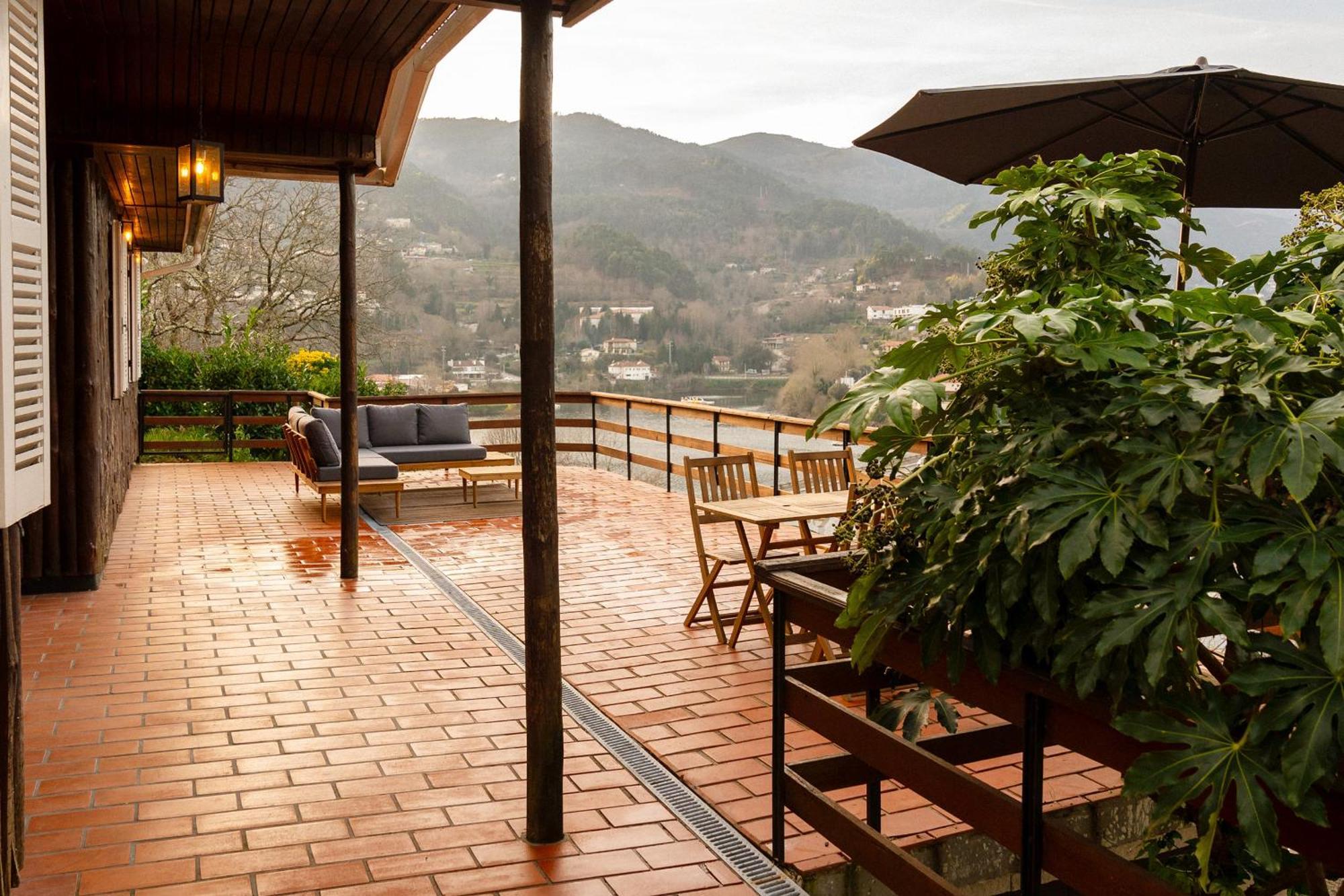 Caniçada House *